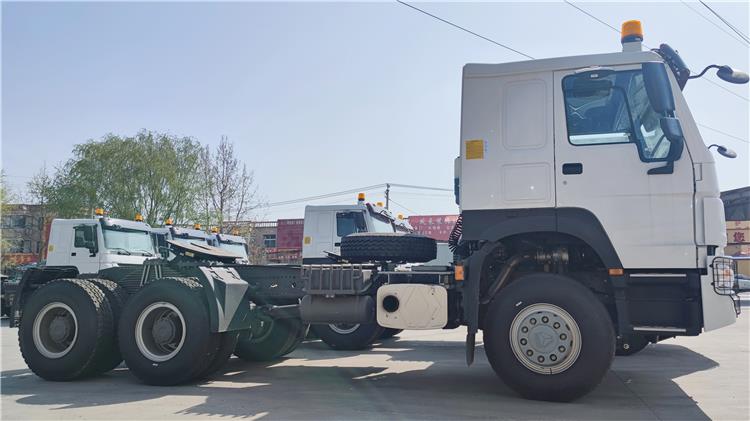 Camion Sinotruk Howo Prix 430 Tracteur Routier À Vendre In Guinée