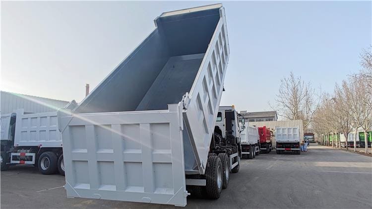 Camion Sinotruk Howo 10 6x4 Roues Prix Benne À Vendre In Guinée