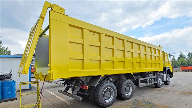Camion Howo 12 Roues Prix Benne Howo - Sinotruk Howo 8x4 430 À Vendre In Sénégal