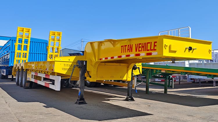 Remorque surbaissée 3 essieux à vendre