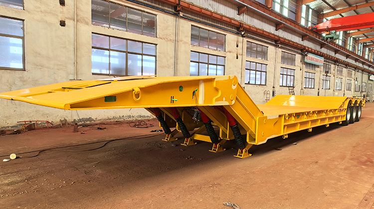 Porte Engin Semi Remorque Extra Surbaissée à Vendre en Burkina Faso