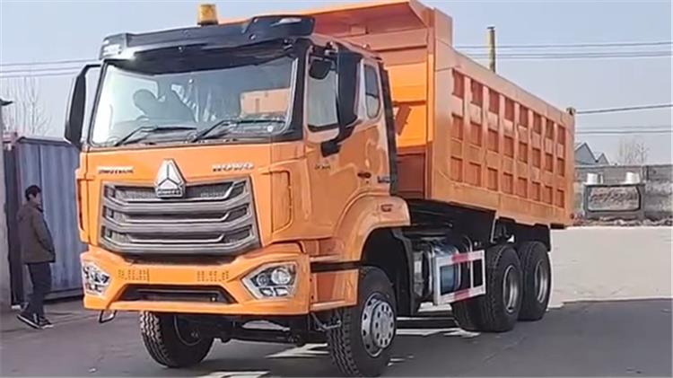 Camion à benne basculante Howo NX