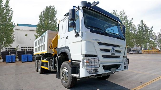 Camion Grue Howo 380 HP