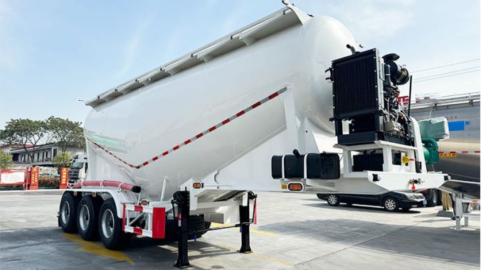 Semi Remorque Pulvérulent 3 Essieux