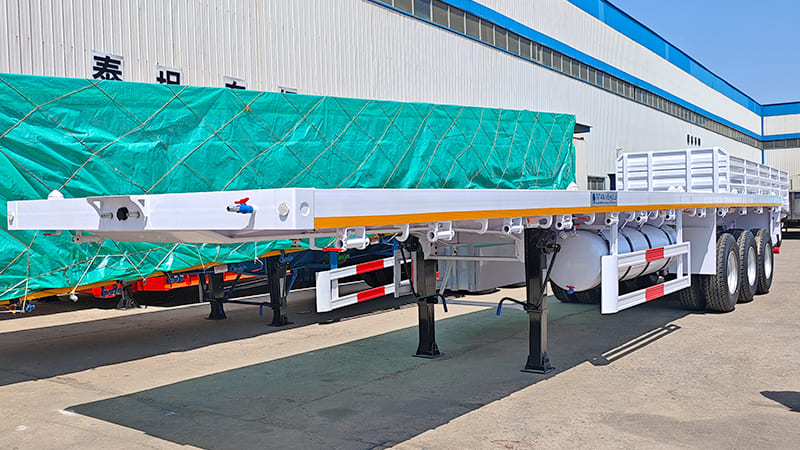 Remorque plateau 3 essieux de 12,2 m